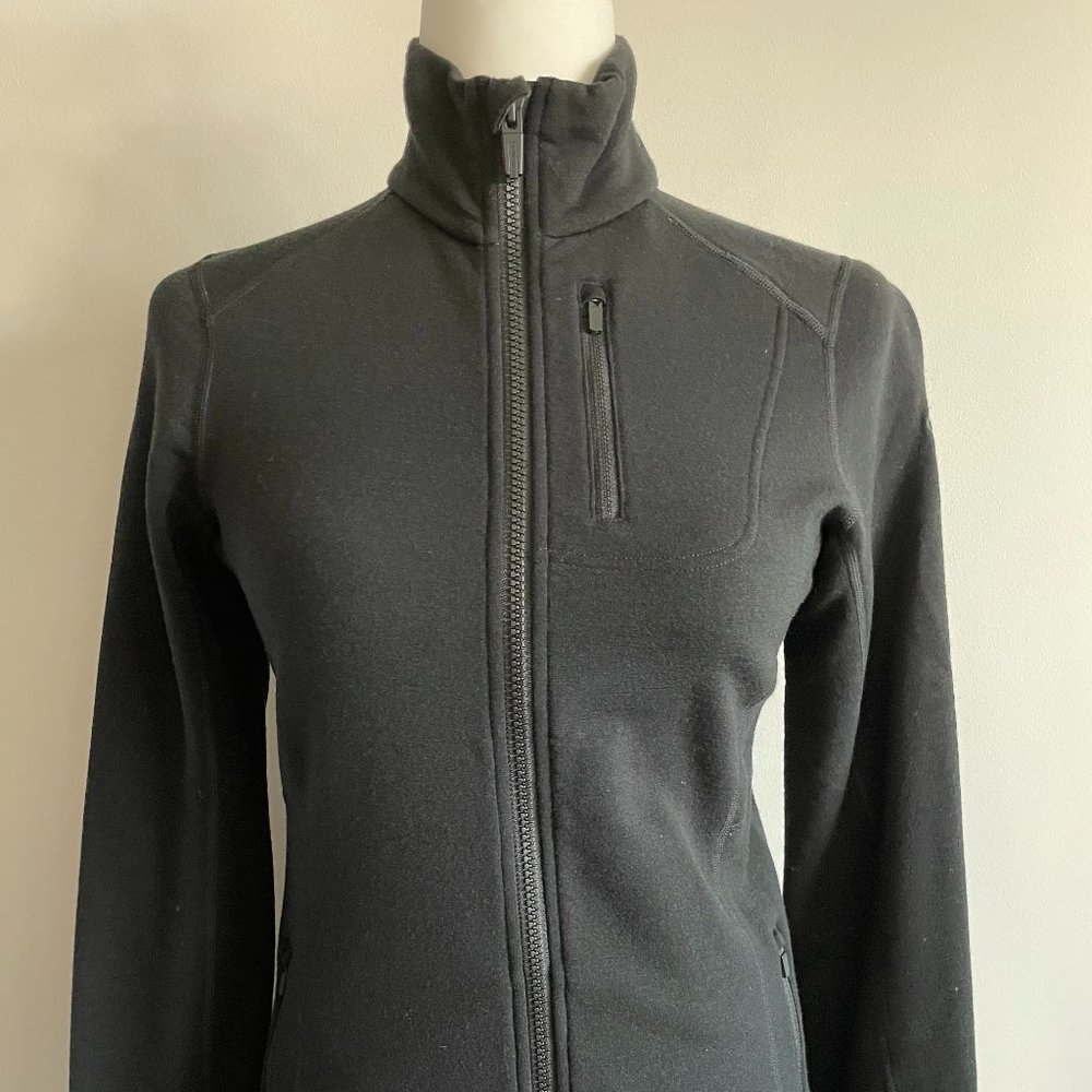 ❌ SOLD ❌ Icebreaker Women’s Merino Wool Zip Up